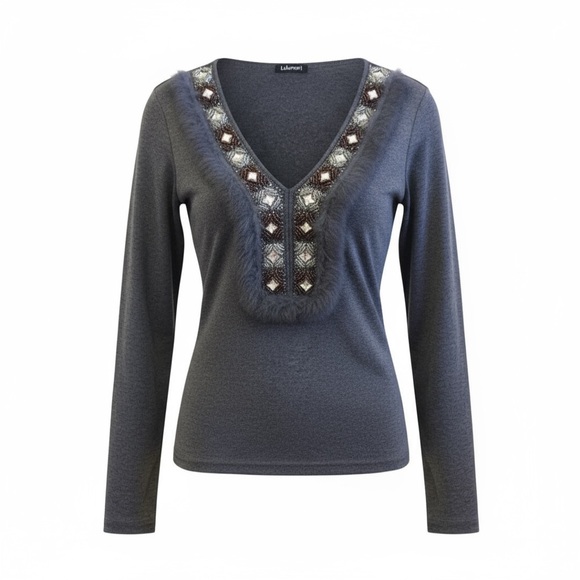 Faux Fur EMBELLISHED TOP gems v-neck beading bling grey knit jersey holiday - Picture 2 of 10